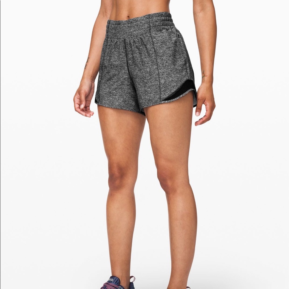 Lululemon Hotty Hot Short Long 4”